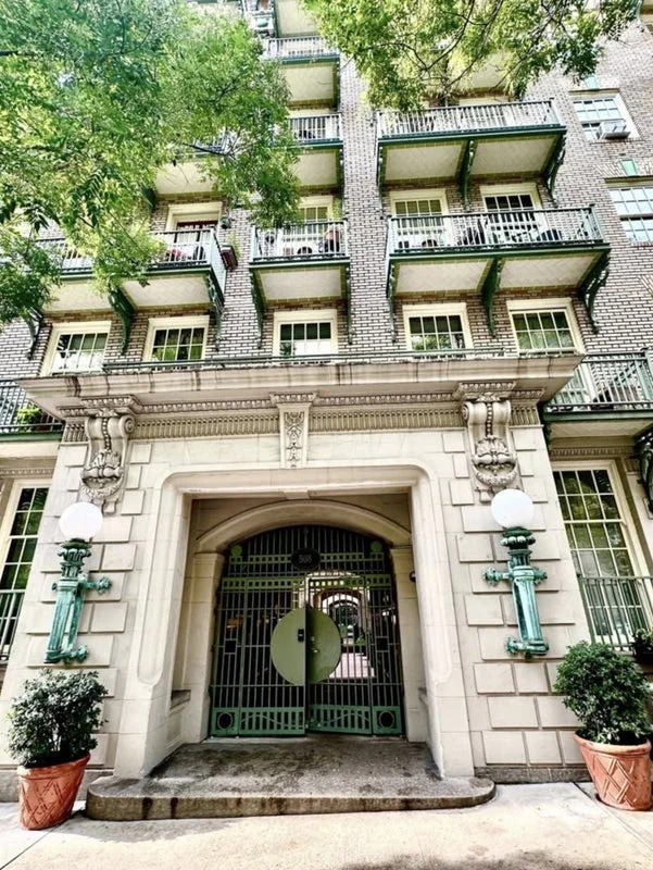 Private room with private bathroom in Upper East Side – Utilities included