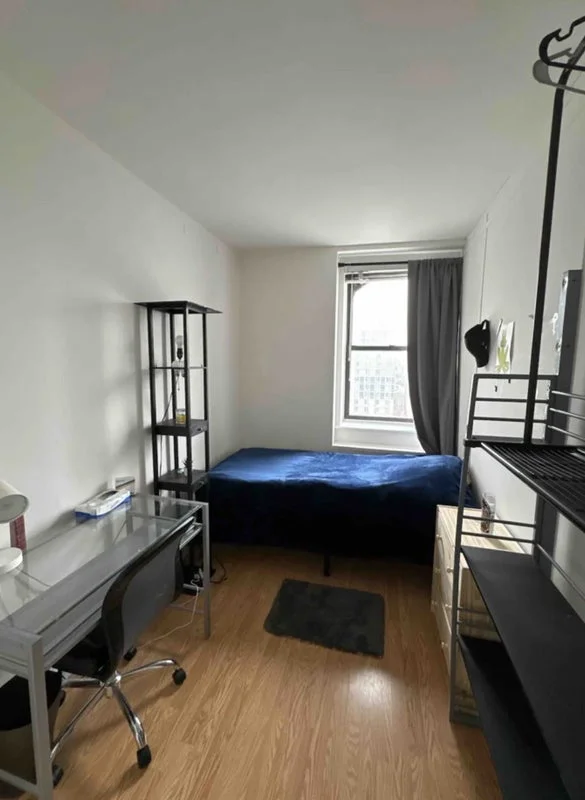 Private room with shared bathroom in Midtown – Utilities included, photo 7