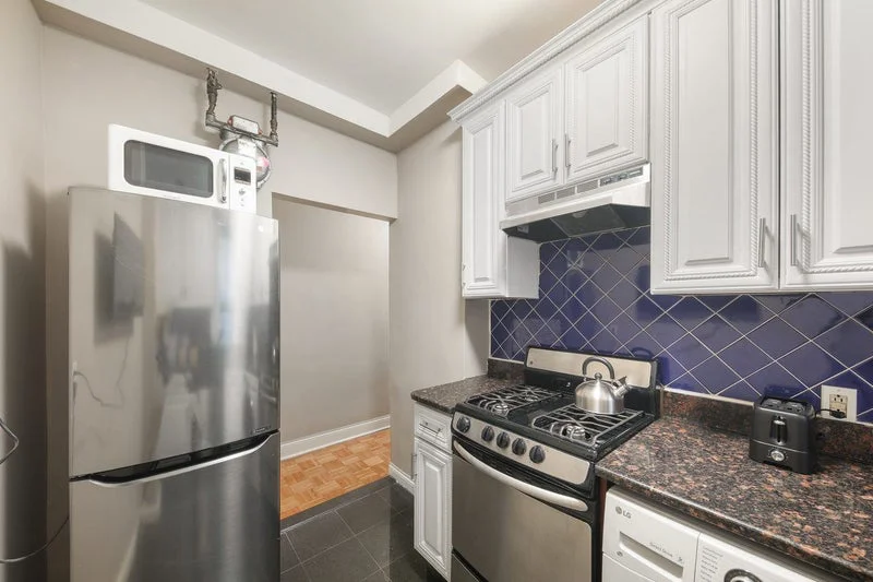 Private room with shared bathroom in Upper West Side – Furnished, photo 7