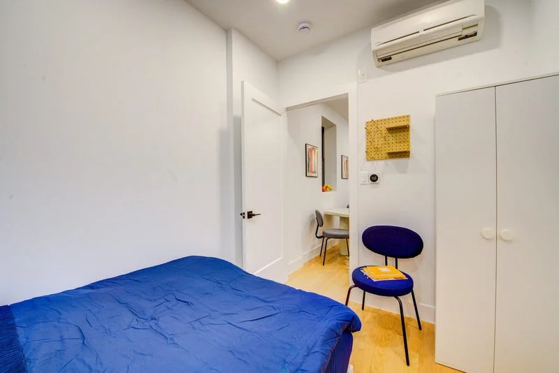 Private room with shared bathroom in Upper West Side – Furnished