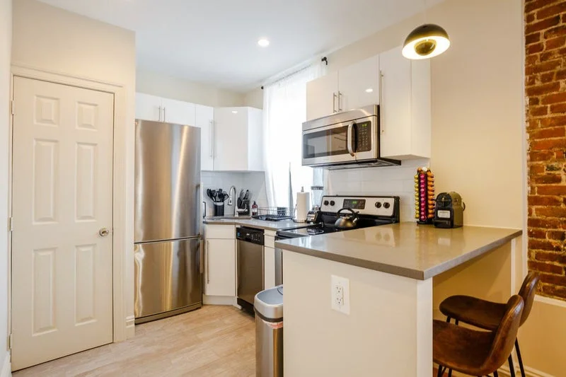 Private room with shared bathroom in Upper West Side – Furnished, photo 8