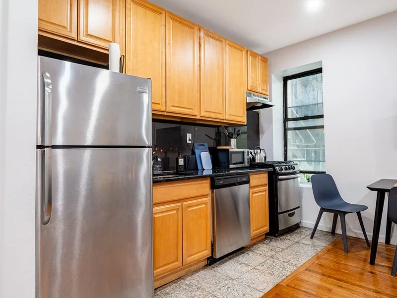 Private room with shared bathroom in Upper West Side – Furnished, photo 6