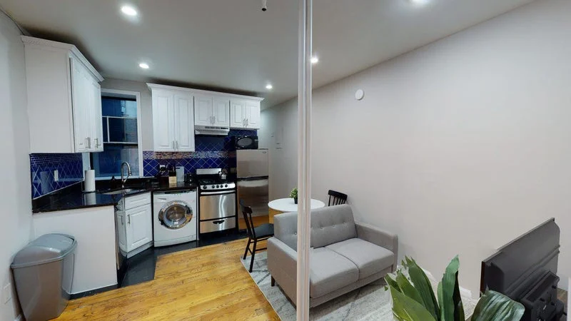Private room with shared bathroom in Upper West Side – Furnished, photo 6
