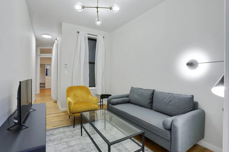Private room with shared bathroom in Upper West Side – Furnished
