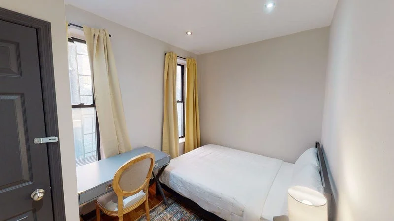 Private room with shared bathroom in Upper West Side – Furnished, photo 4