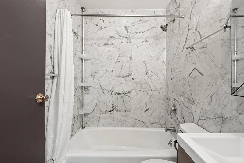 Private room with shared bathroom in Upper East Side – Furnished, photo 7