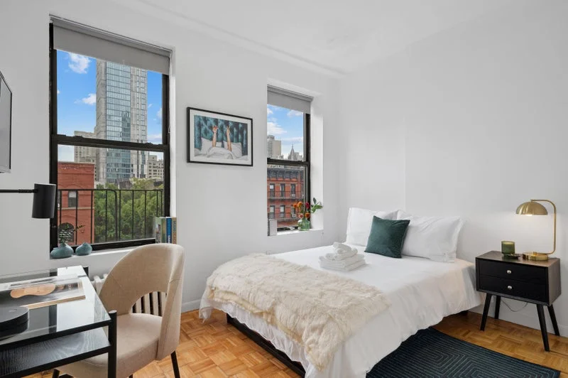 Private room with shared bathroom in Upper East Side – Furnished, photo 4