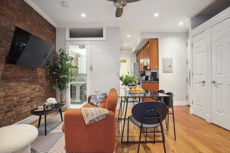 Private room with shared bathroom in Upper West Side – Furnished, photo 7