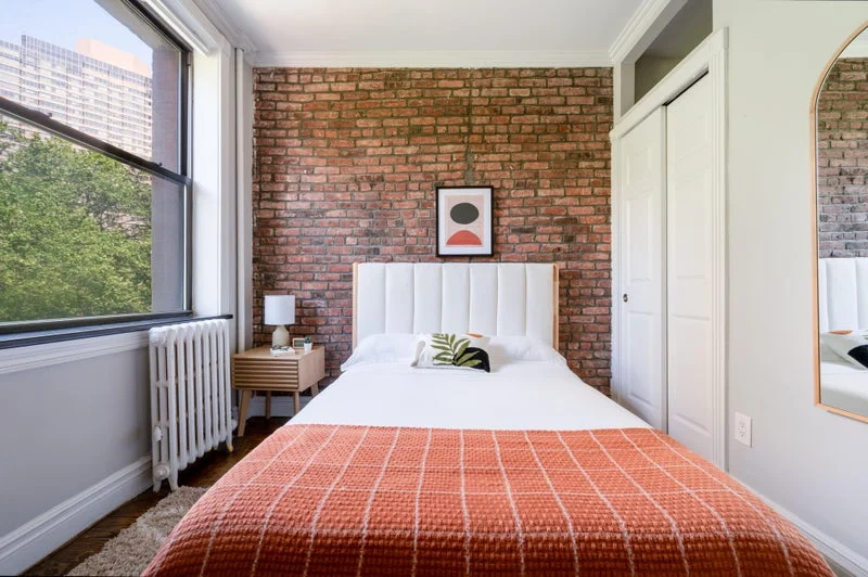 Private room with shared bathroom in Midtown – Furnished, photo 4