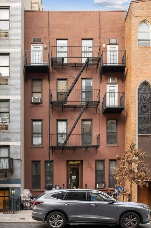 Private room with shared bathroom in Upper East Side – Furnished, photo 4