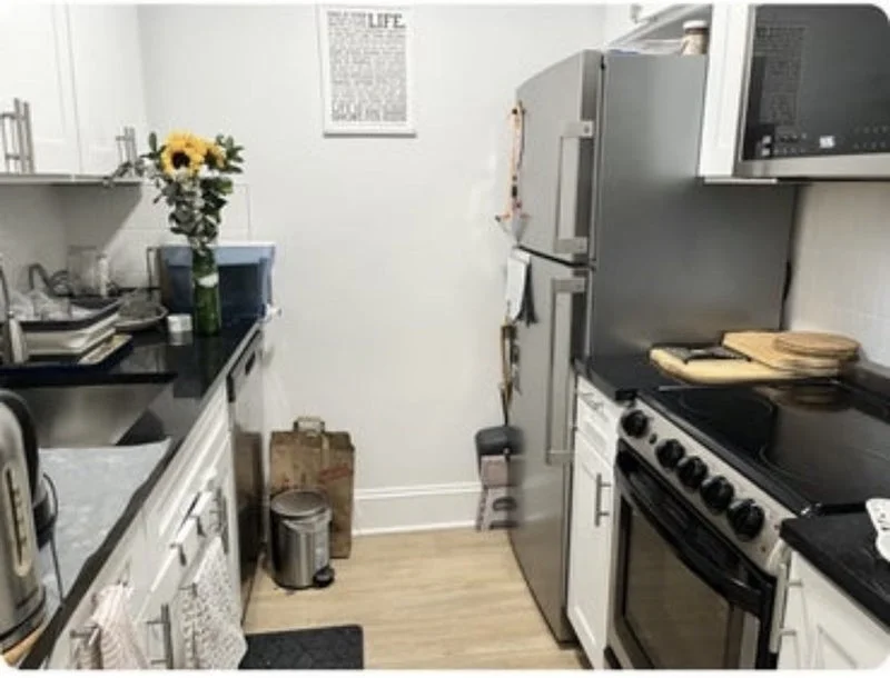 Private room with shared bathroom in Midtown South Central – Utilities included, photo 5