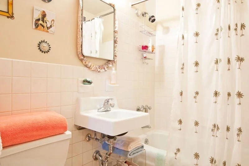 Private room with shared bathroom in Upper East Side – Utilities included, photo 6