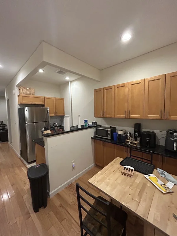 Private room with shared bathroom in Upper East Side – Furnished, photo 5