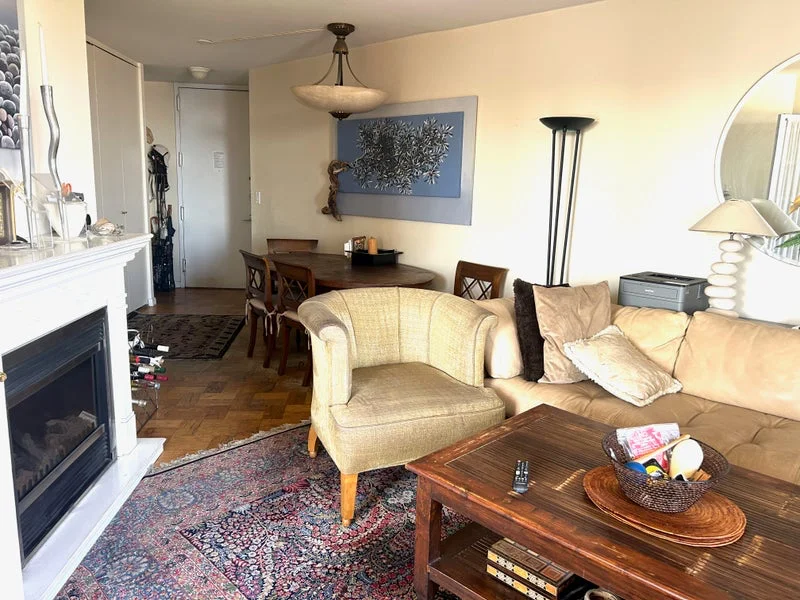 Private room with private bathroom in Midtown – Furnished, photo 6