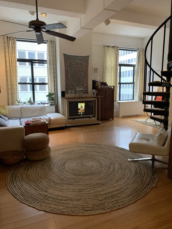 Private room with shared bathroom in Midtown – Utilities included