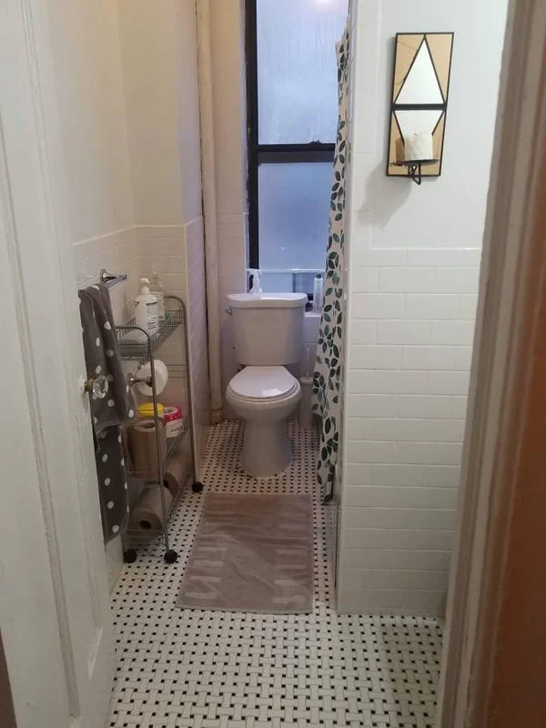 Private room with shared bathroom in Midtown – Utilities included, photo 4