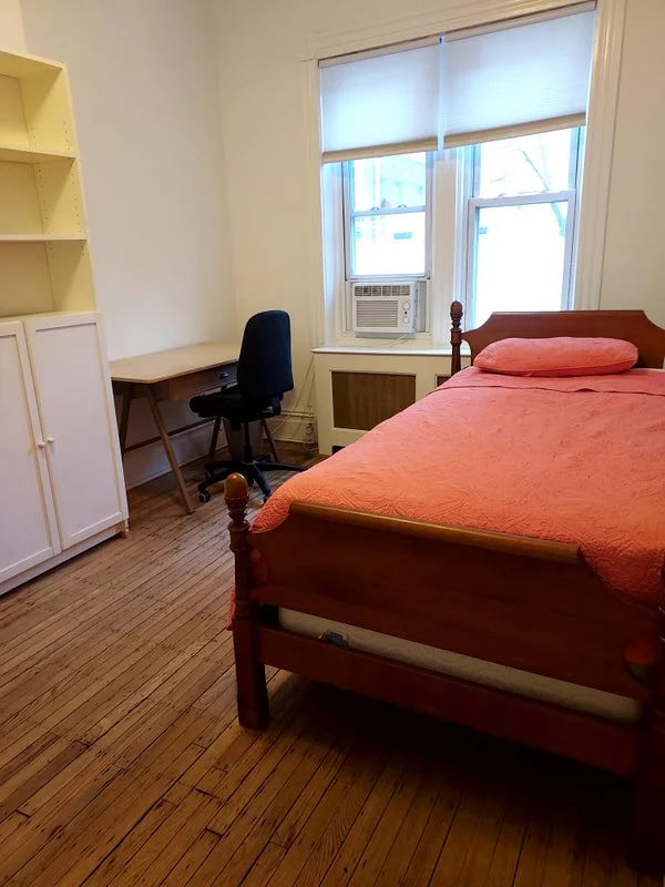 Private room with shared bathroom in Upper West Side – Utilities included, photo 4