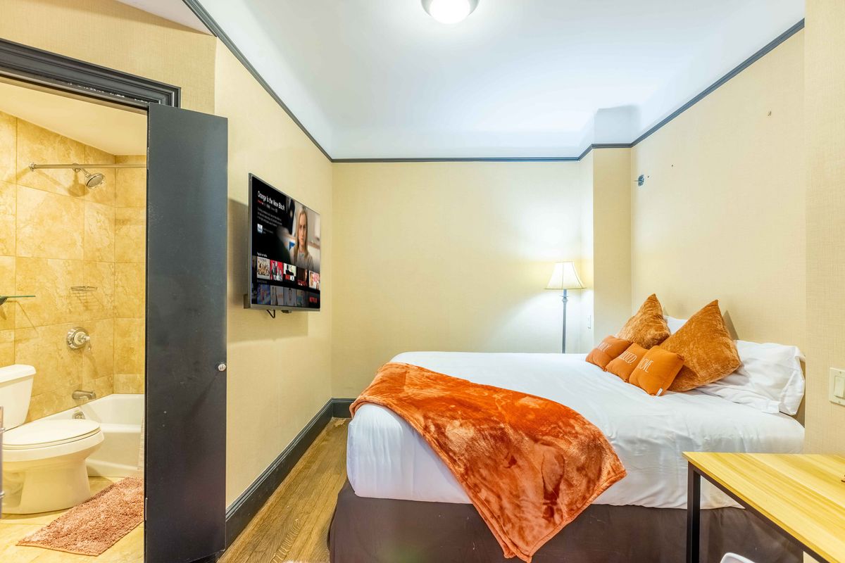 Private room in Midtown Manhattan – Furnished