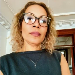 Crystal's profile photo