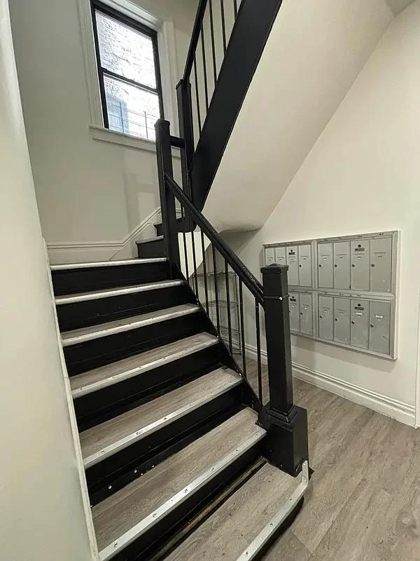 Private room with shared bathroom in Upper East Side – Furnished, photo 8