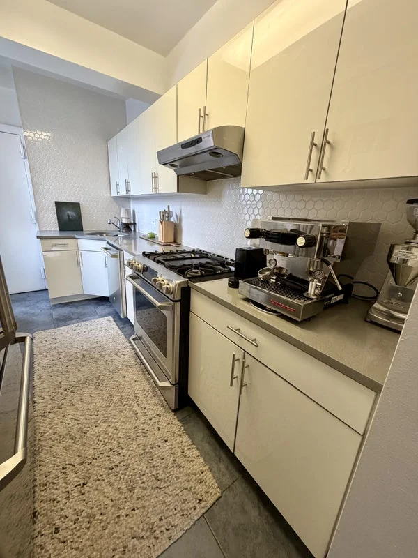 Private room with shared bathroom in Upper West Side – Furnished, photo 4