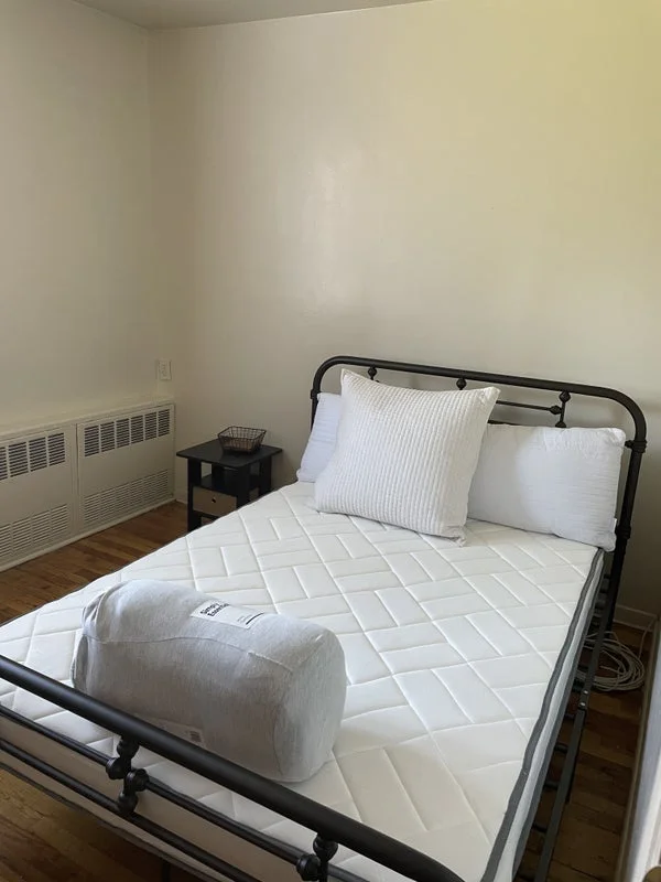 Private room with shared bathroom in Upper East Side – Furnished, photo 4