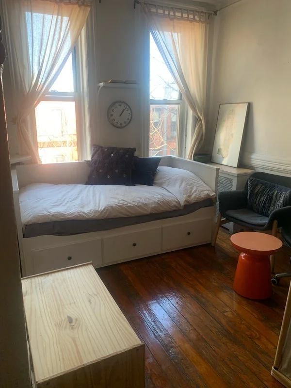 Private room with shared bathroom in Upper East Side – Utilities included, photo 6